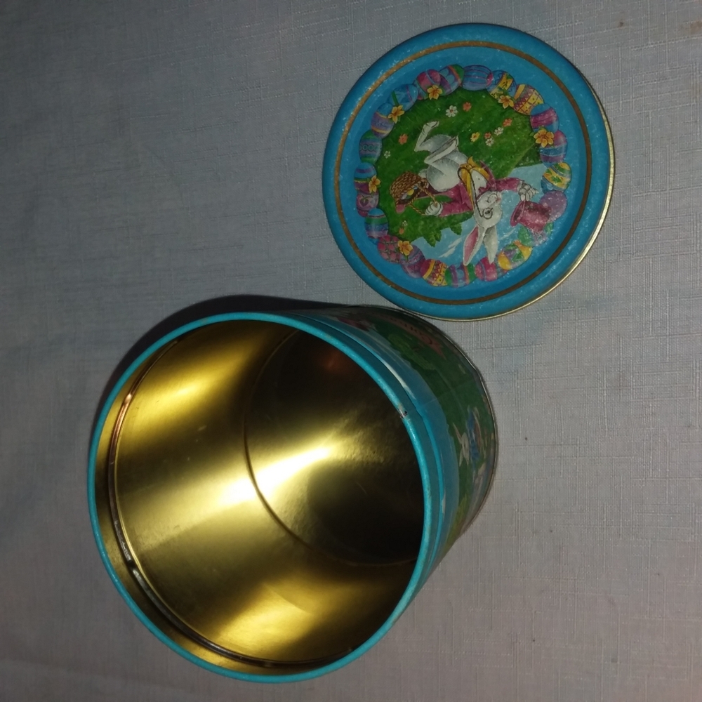 Wolfgang's Cottontail Follies Candy Tin Bunny Rabbit Easter Holiday 4.5" Empty - Picture 6 of 12